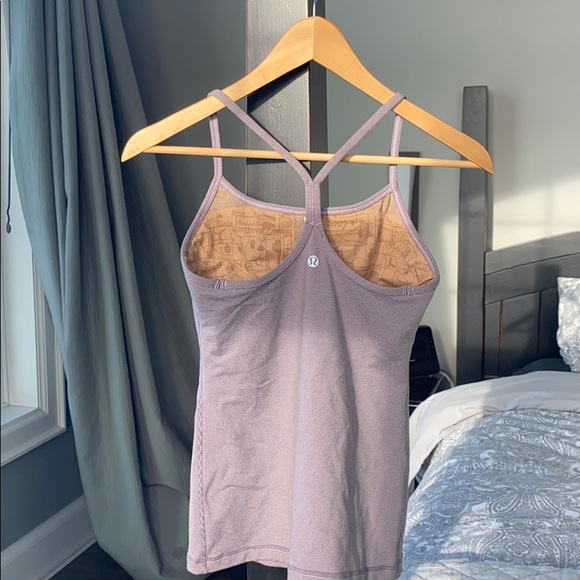Lululemon power y size 4 light purple tank - Picture 3 of 4